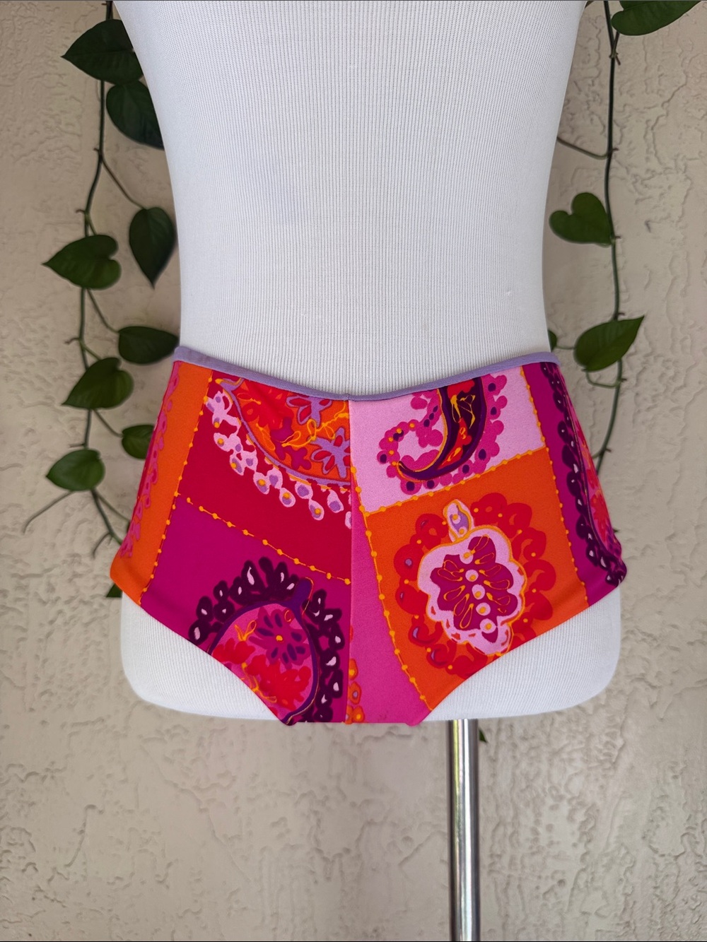 High-Waist Patchwork Paisley Women’s Shorts - Pink & Orange